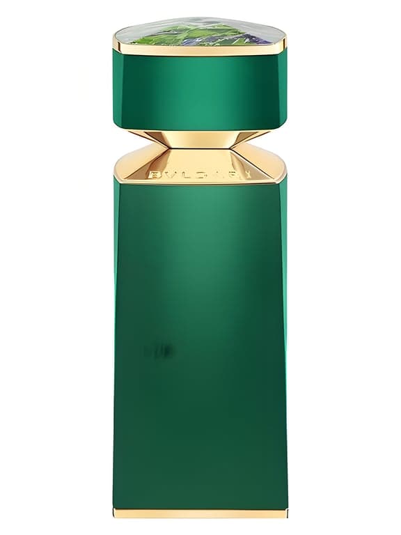 Bvlgari Le Gemme Kobraa perfume bottle – blurred decorative background