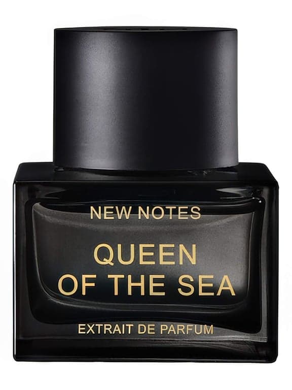 New Notes Queen Of The Sea perfume bottle – blurred decorative background