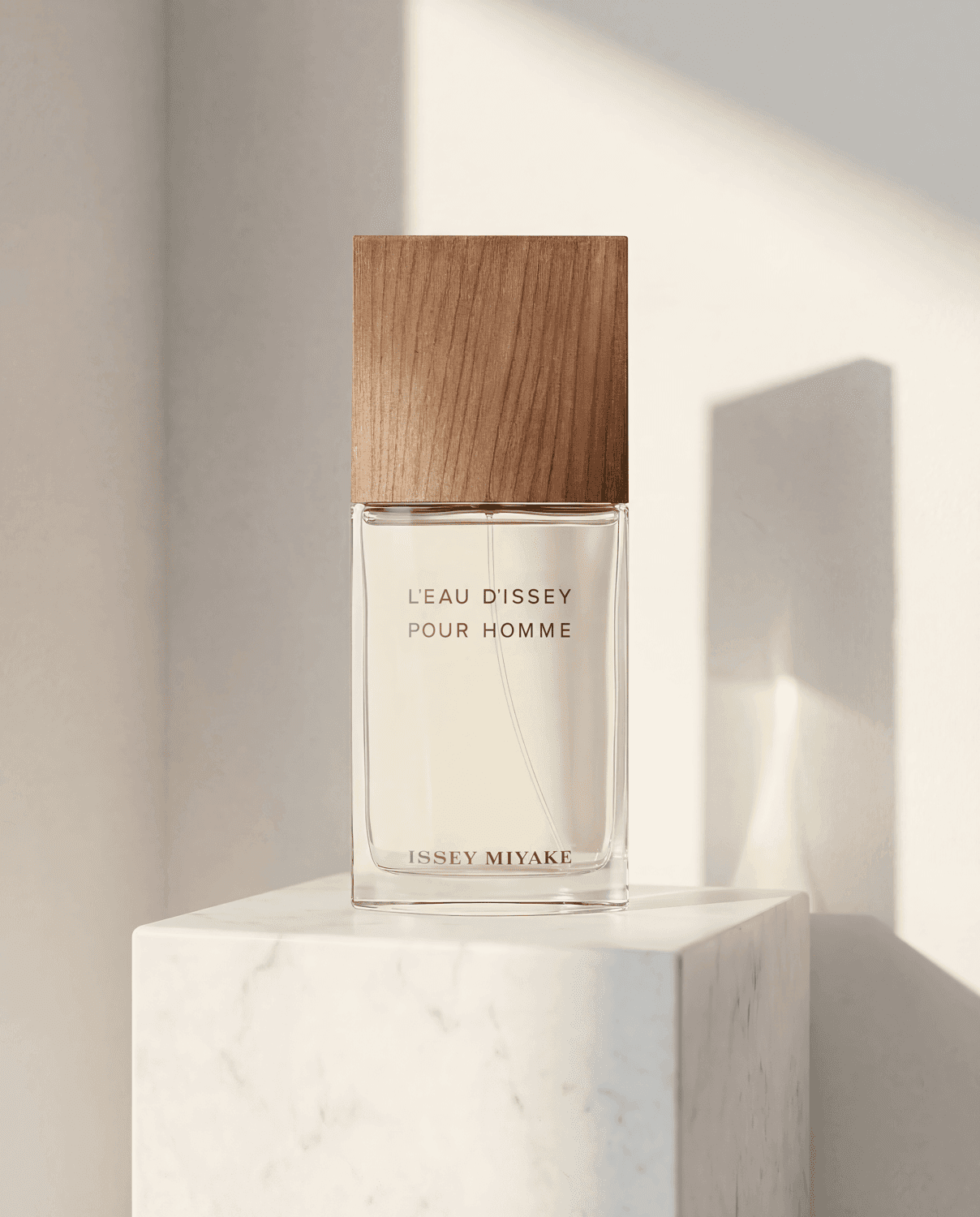 L’Eau d’Issey pour Homme Vetiver by Issey Miyake - Marble Product Shot January 2026 Fragrance