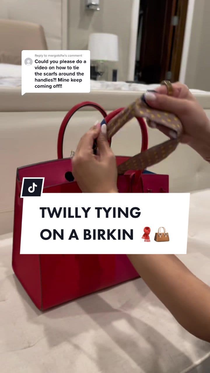 Replying to @margotdfw In depth of how to tie a twilly 🧣👜 #BirkinKnowledge #HowToTieATwilly #TwillyHermes #HermesHandbag #BirkinObsessed #DIYHack #HacksAndTips #TipsAndTricks 
