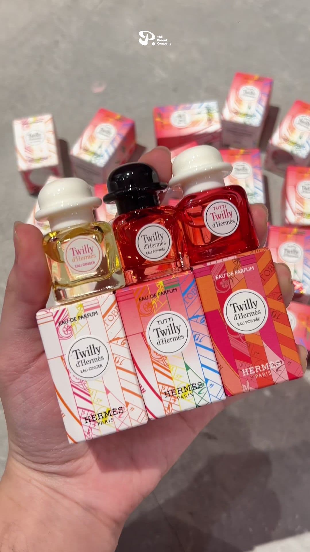 MINI Hermès Twilly Fragrance Collection in our special curated display case 👜🎁 available online and in-store ！ Express Worldwide Shipping ✈️📦 #theparentcompanymy #miniature #mini #perfumes #minihaul #hermes #giftset 