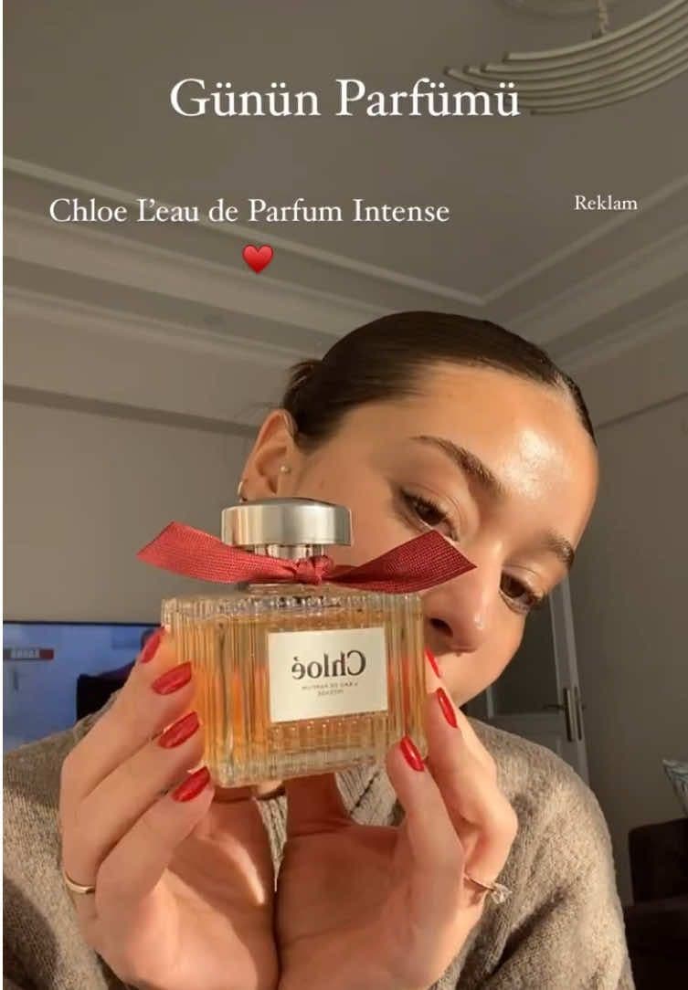 Delirmelik bir parfüm, detaylı inceleme de gelicek ✨ Chloe parfümleri 🤝🏻 ben zaten biliyosunuz ki ♥️ #hediye @MM Kozmetik #chloe #chloeleaudeparfumintense2024 